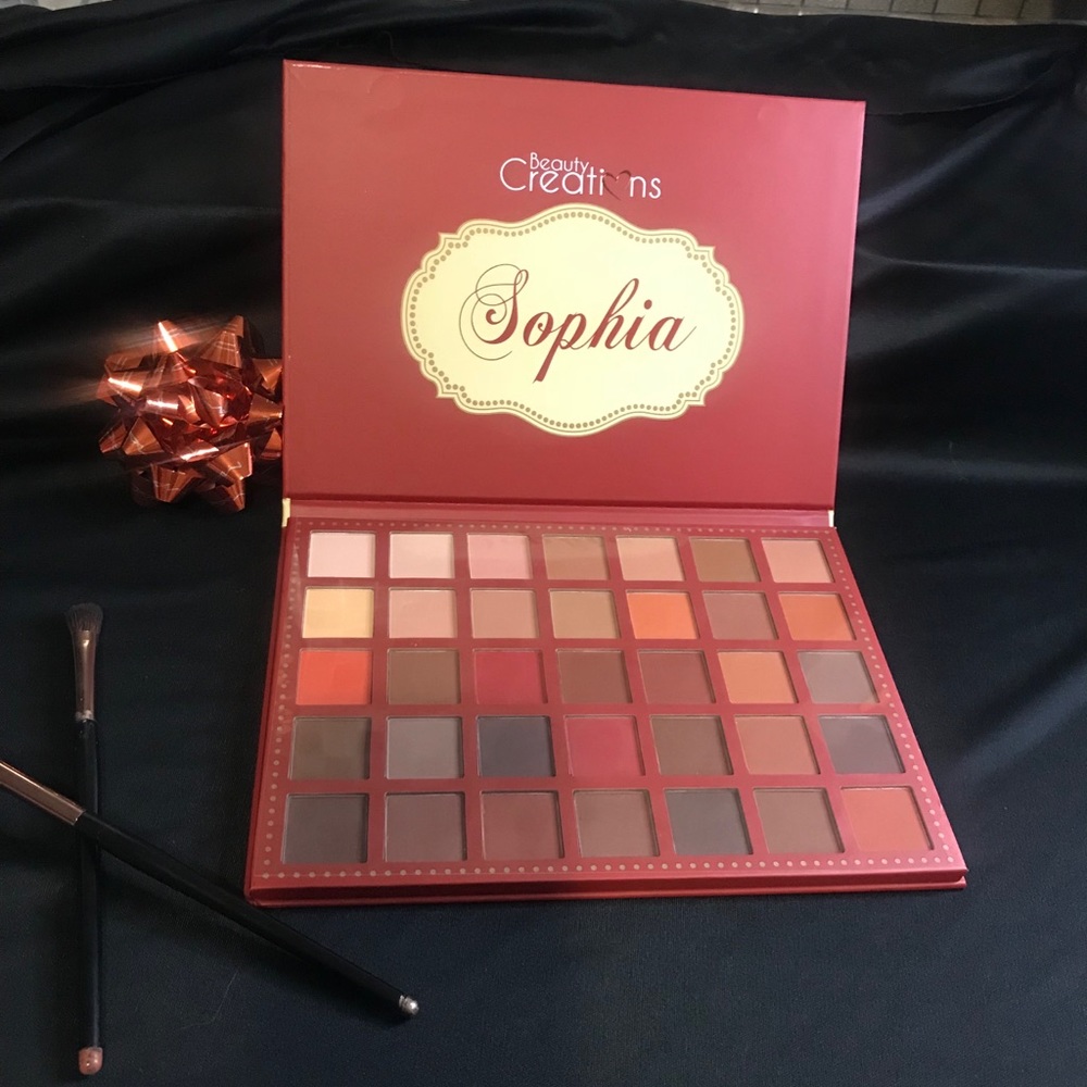 Beauty Creations Sophia pallete